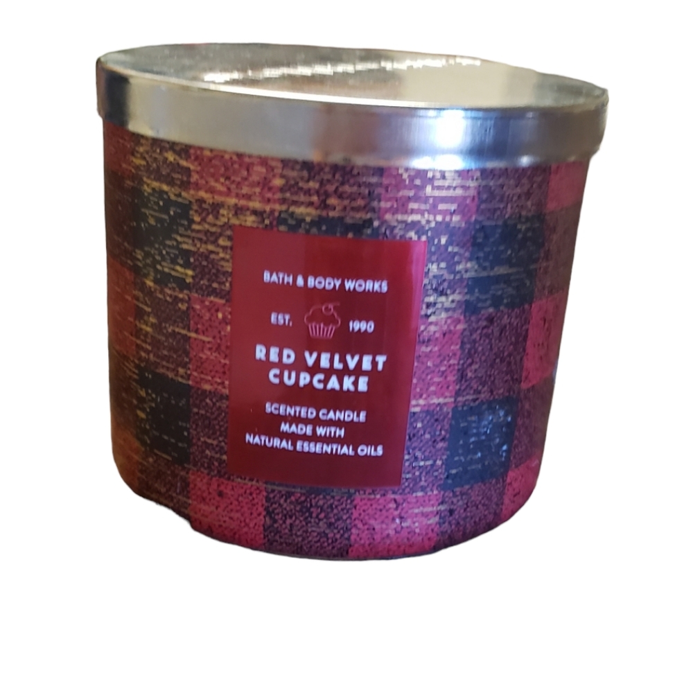 Bath&Body Works Red Velvet 3-wick candle